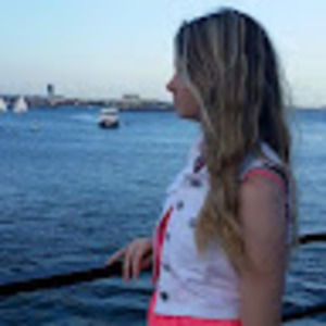 Meet your Posher, Nina mott